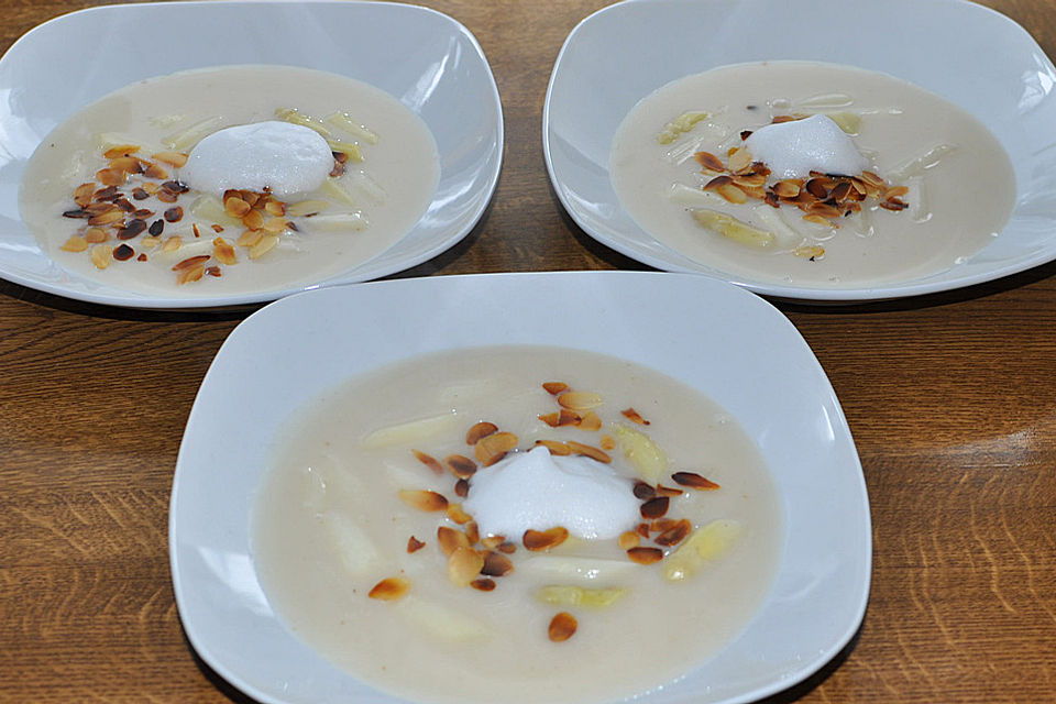 Spargelcremesuppe