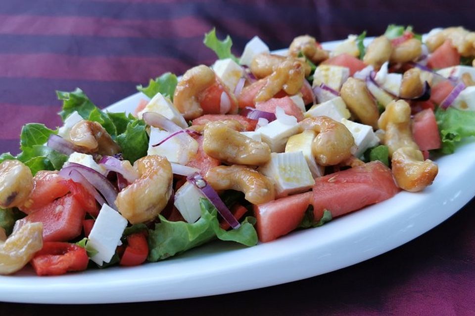 Wassermelonensalat mit Cashews