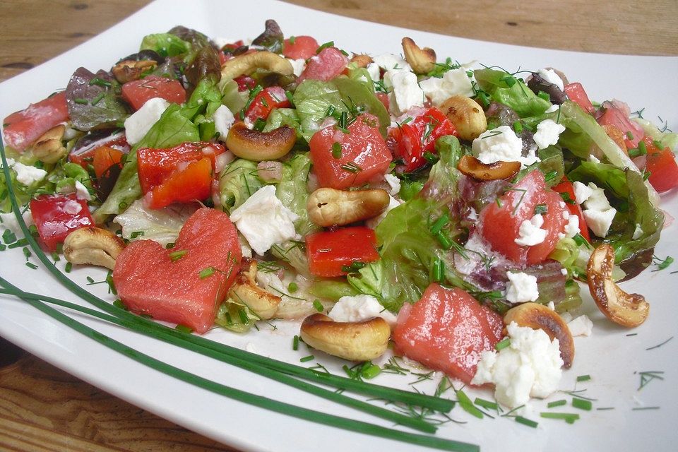 Wassermelonensalat mit Cashews