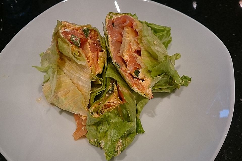 Salat-Wraps mit Lachs