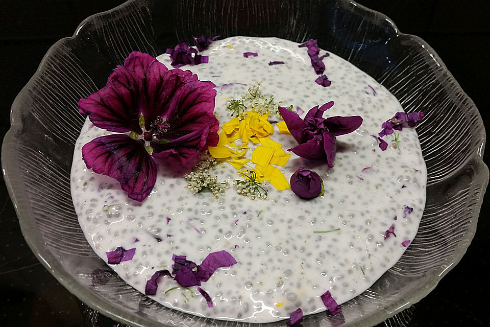 Chia-Blüten-Pudding