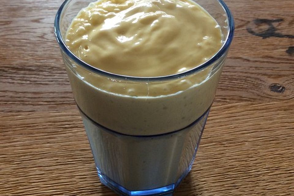 Avocado-Aprikosen-Joghurt-Smoothie