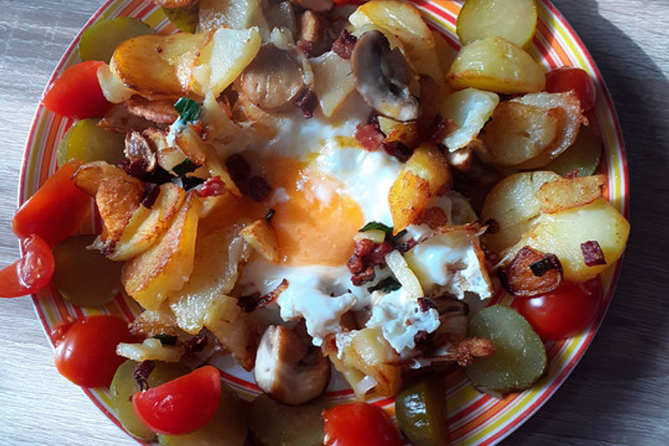 Bunte Bratkartoffelpfanne