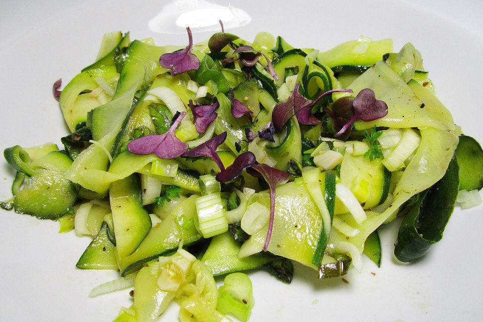 Zucchini-Salat