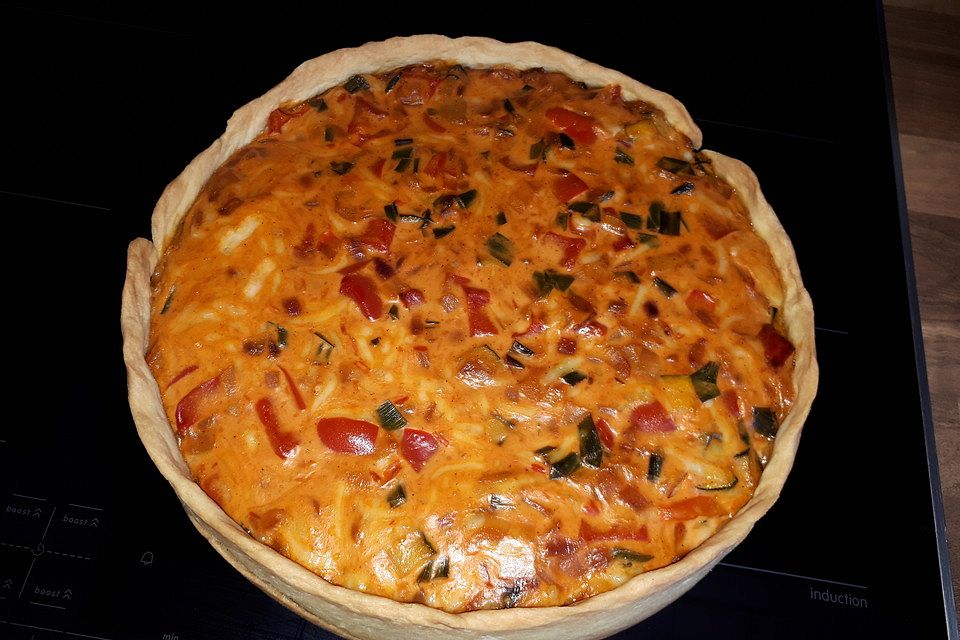 Vegetarische Paprika-Zwiebel-Quiche