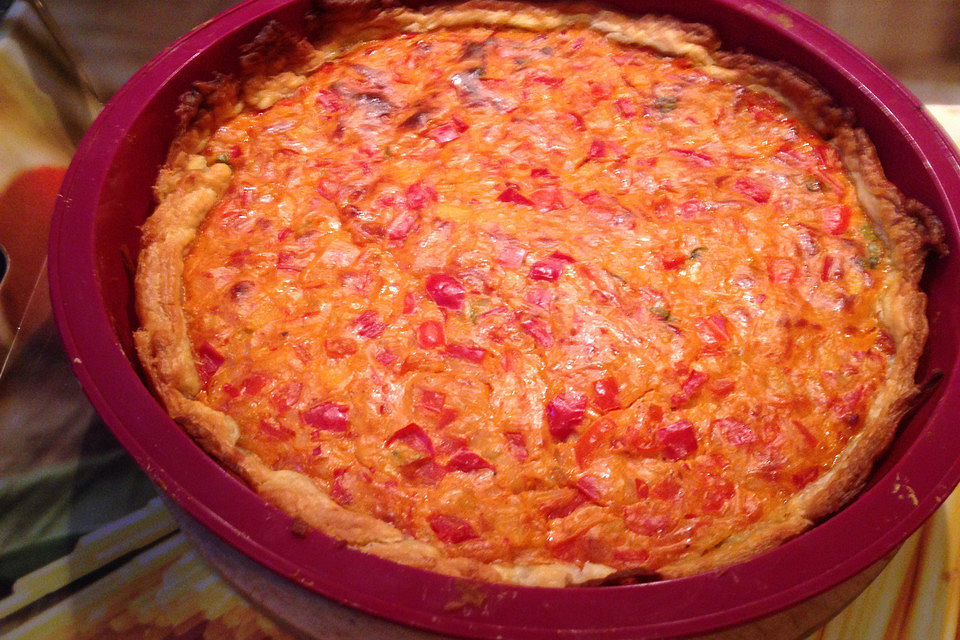 Vegetarische Paprika-Zwiebel-Quiche