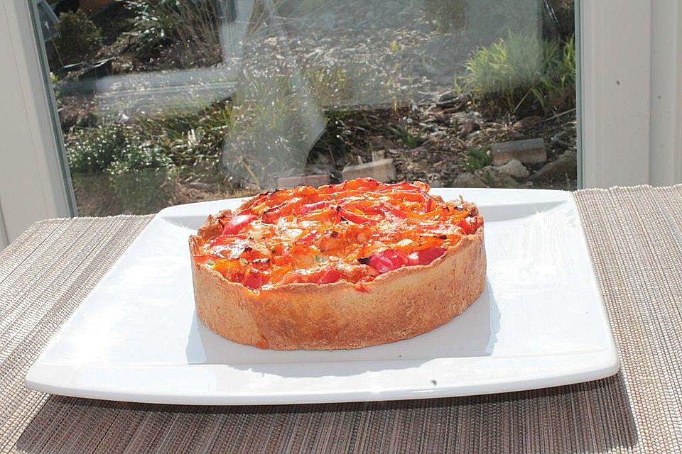 Vegetarische Paprika-Zwiebel-Quiche