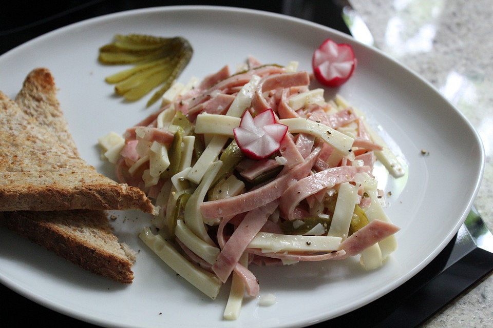 Schweizer Wurstsalat