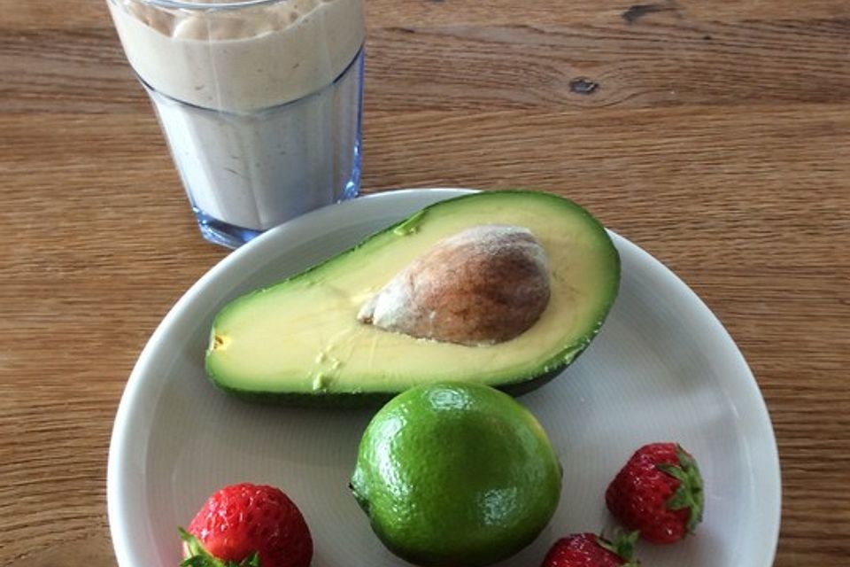 Avocado-Erdbeer-Smoothie