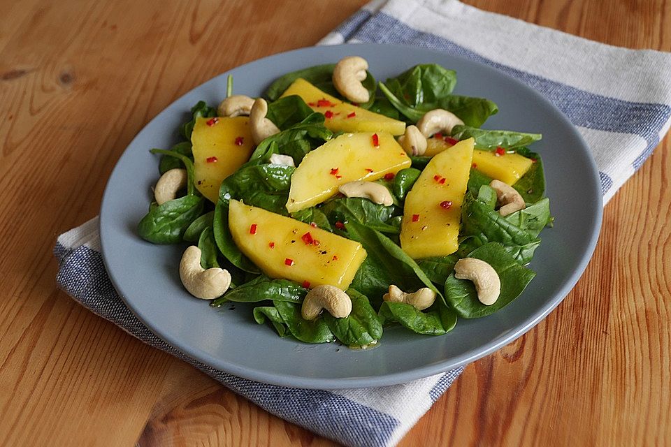 Mango-Spinat-Salat