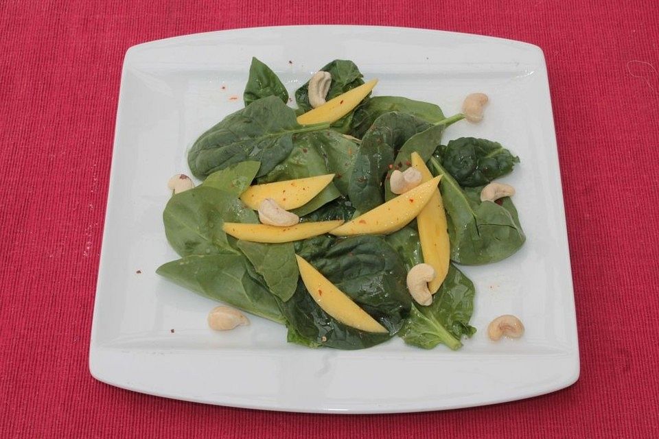 Mango-Spinat-Salat