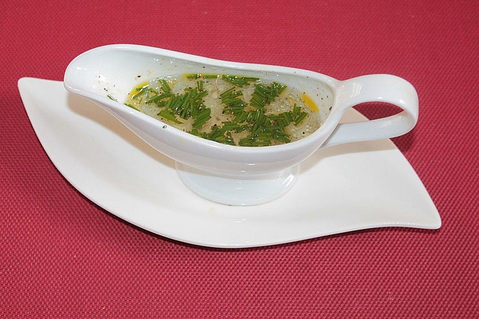 Schnittlauchvinaigrette mit Traubenkernöl