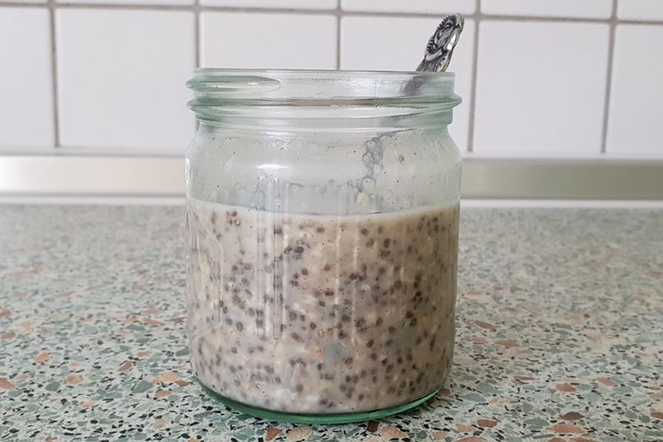 Chiapudding mit Heidelbeeren