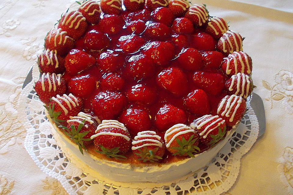 Erdbeercremetorte