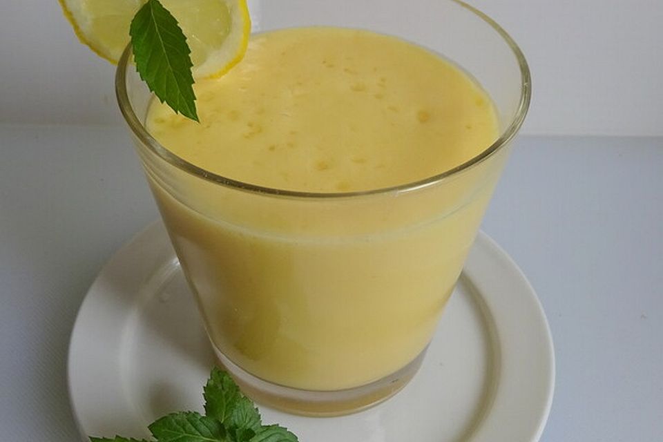 Mango-Ingwer-Joghurt-Smoothie