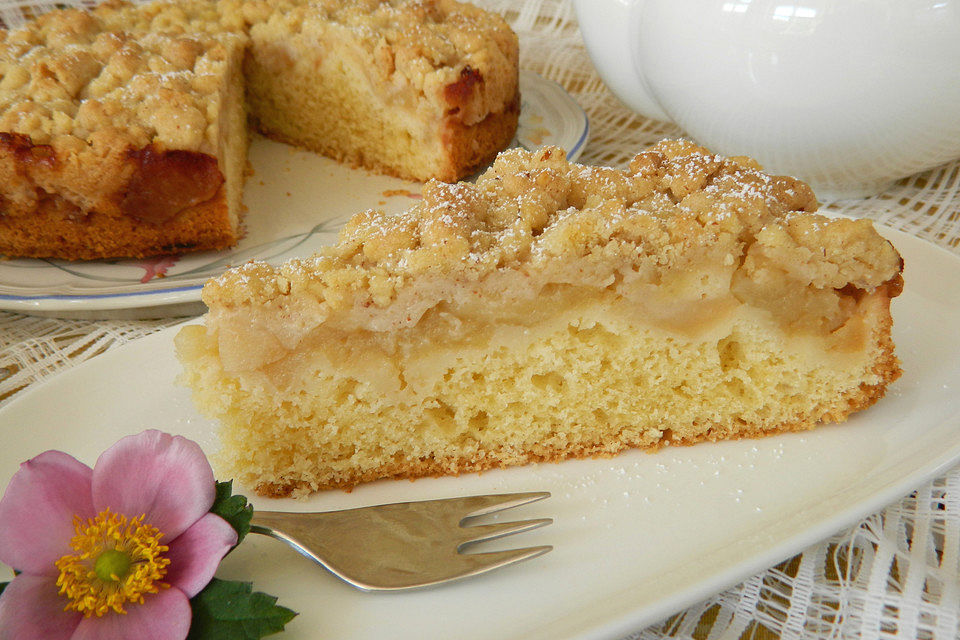 Streusel Apfel Blechkuchen