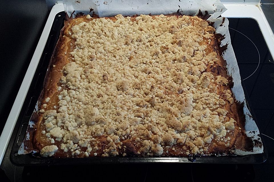 Streusel Apfel Blechkuchen