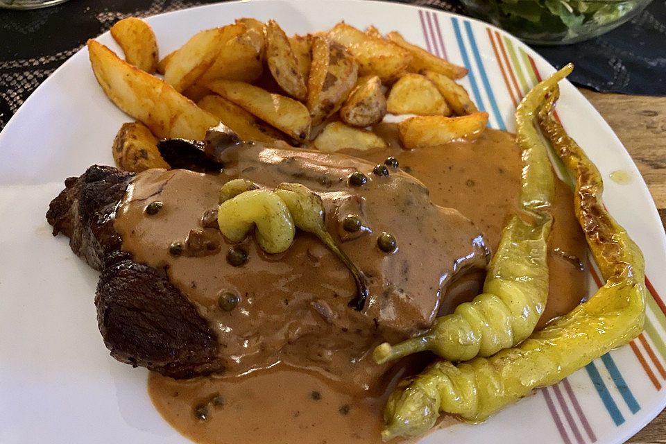 Rindersteaks in Pfefferrahmsauce