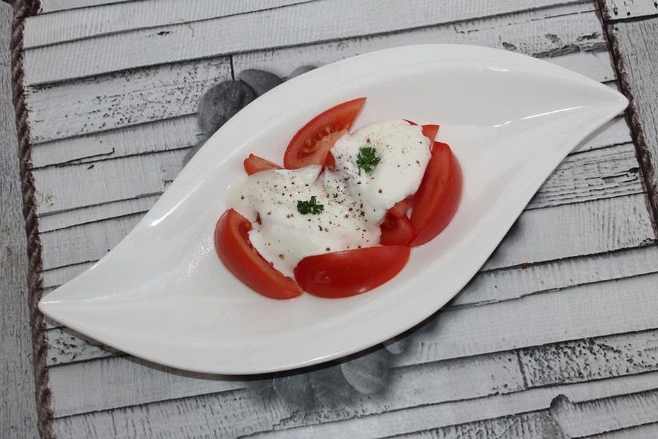 Tomaten-Joghurt-Salat