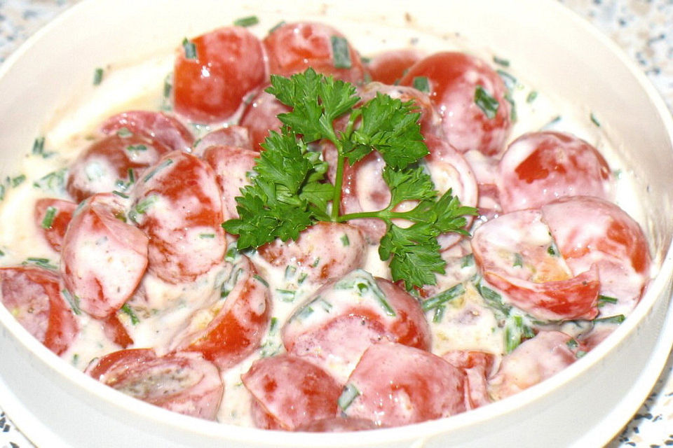 Tomaten-Joghurt-Salat