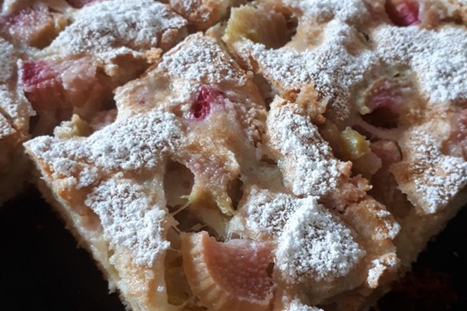 Rhabarberkuchen mit Baiser