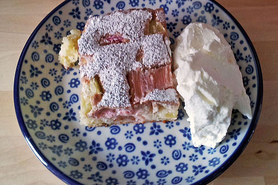 Rhabarberkuchen mit Baiser