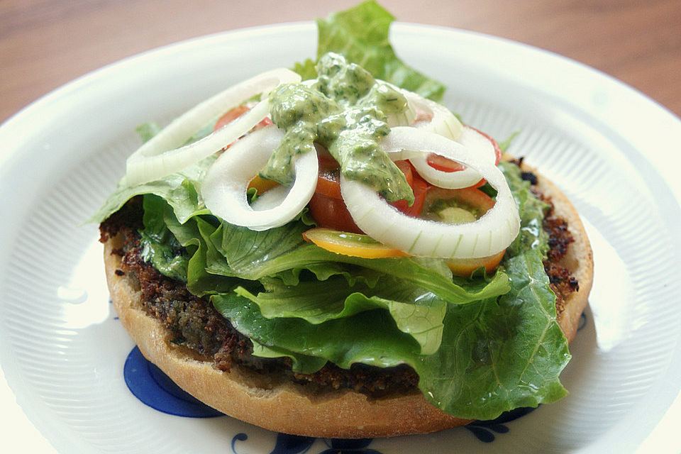 Rein pflanzlicher Avocado-Burger