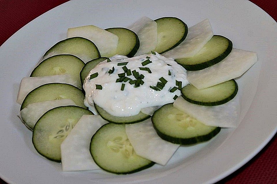 Gurken-Kohlrabi-Carpaccio