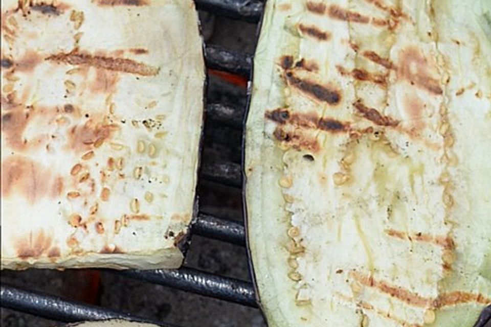 Aubergine vom Grill