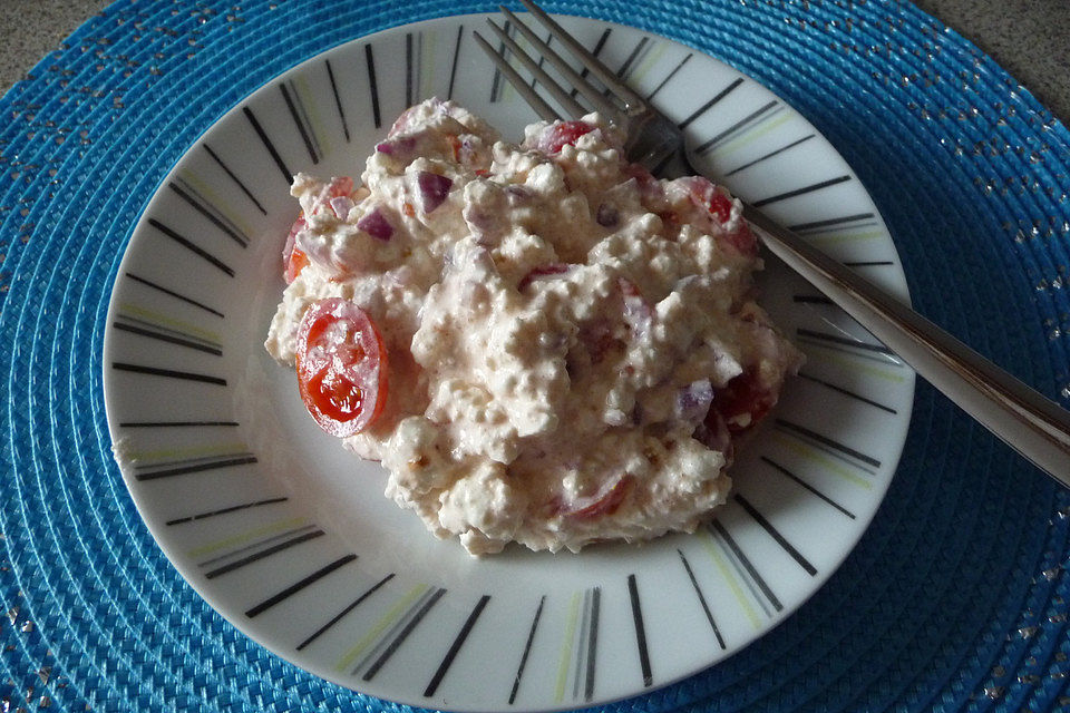 Frischkäse-Tomaten-Dip