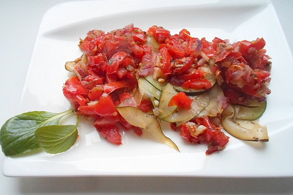 Zucchini-Tomaten Vorspeise