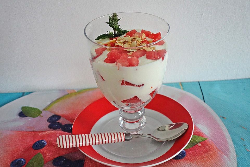 Wassermelone-Sauerrahm-Dessert