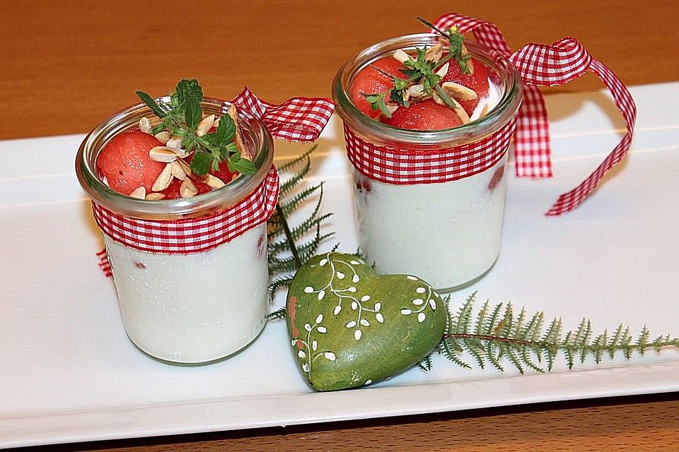 Wassermelone-Sauerrahm-Dessert