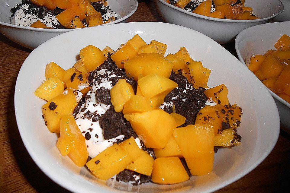 Mango-Oreo-Dessert