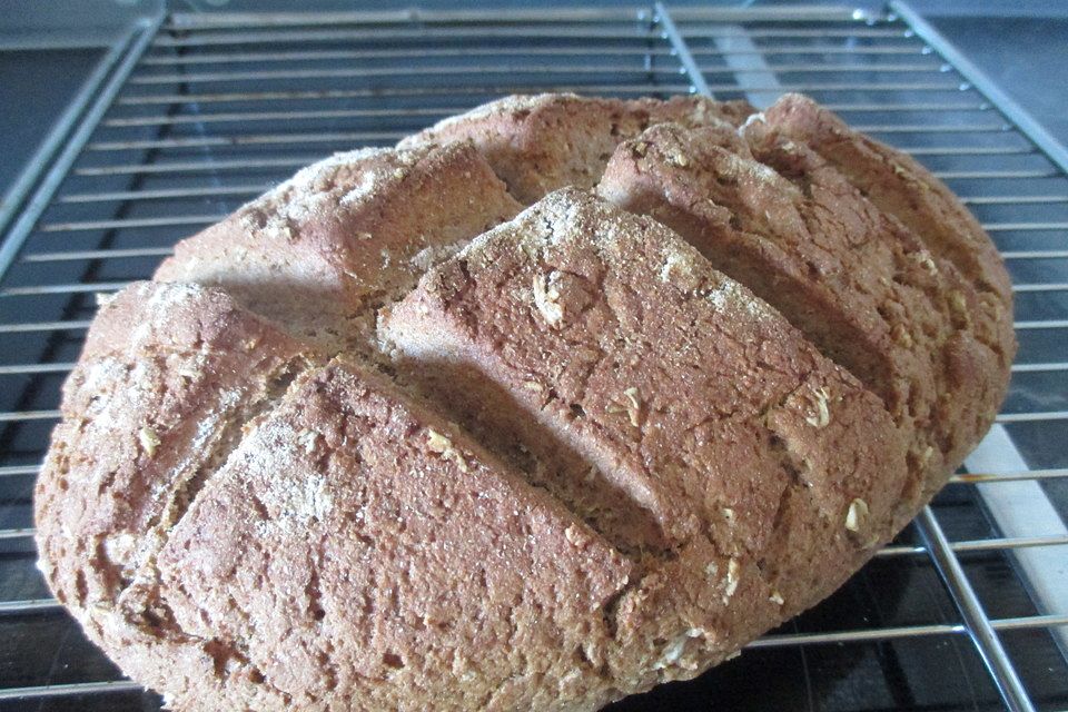 Roggen-Haferflocken-Brot