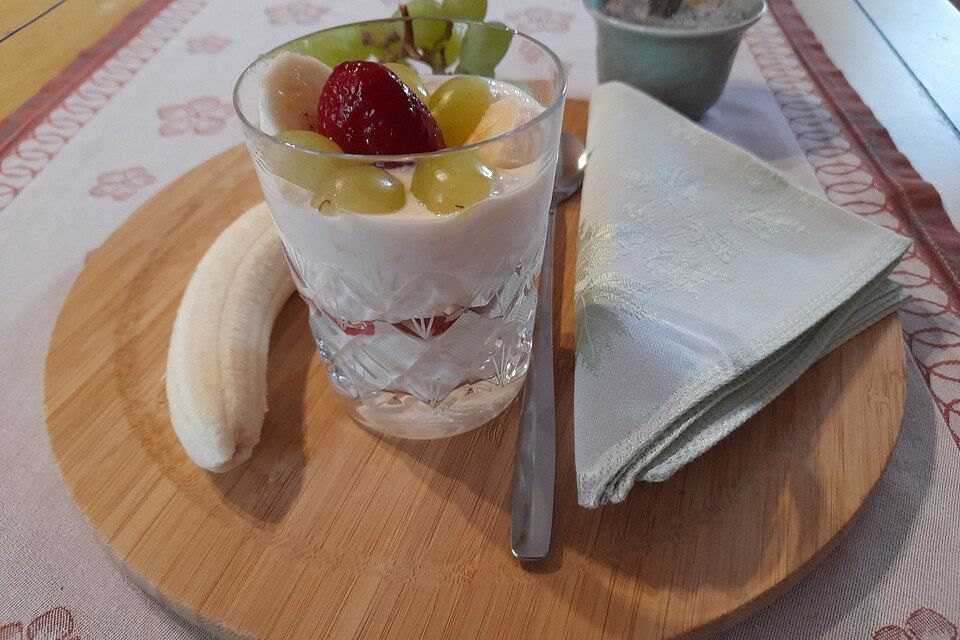 Reisdessert mit Früchten