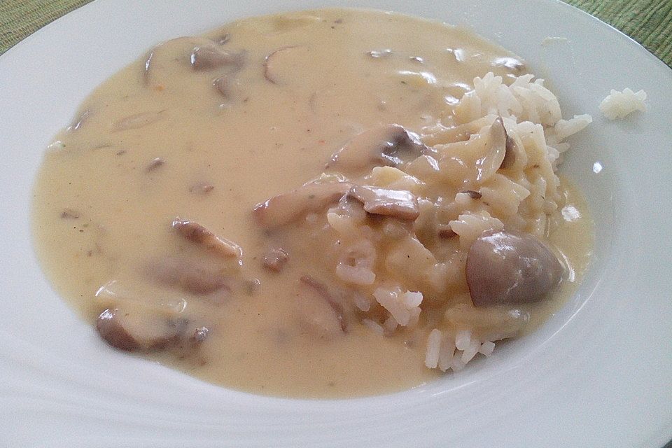 Traubes Champignon-Kartoffelsuppe