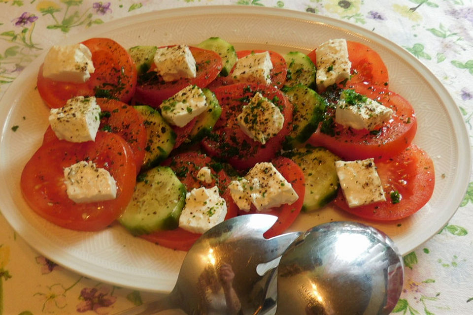 Gurke-Tomate-Feta-Carpaccio