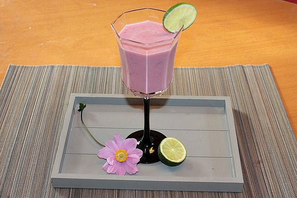 Kirsch-Limette-Kefir-Smoothie