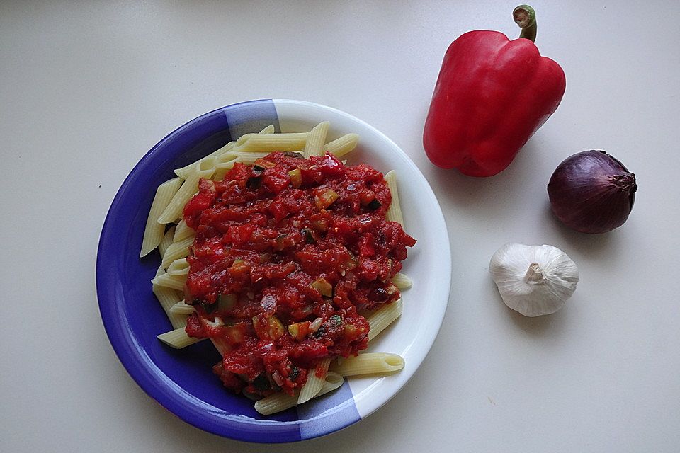 Pasta mit Gemüsesoße