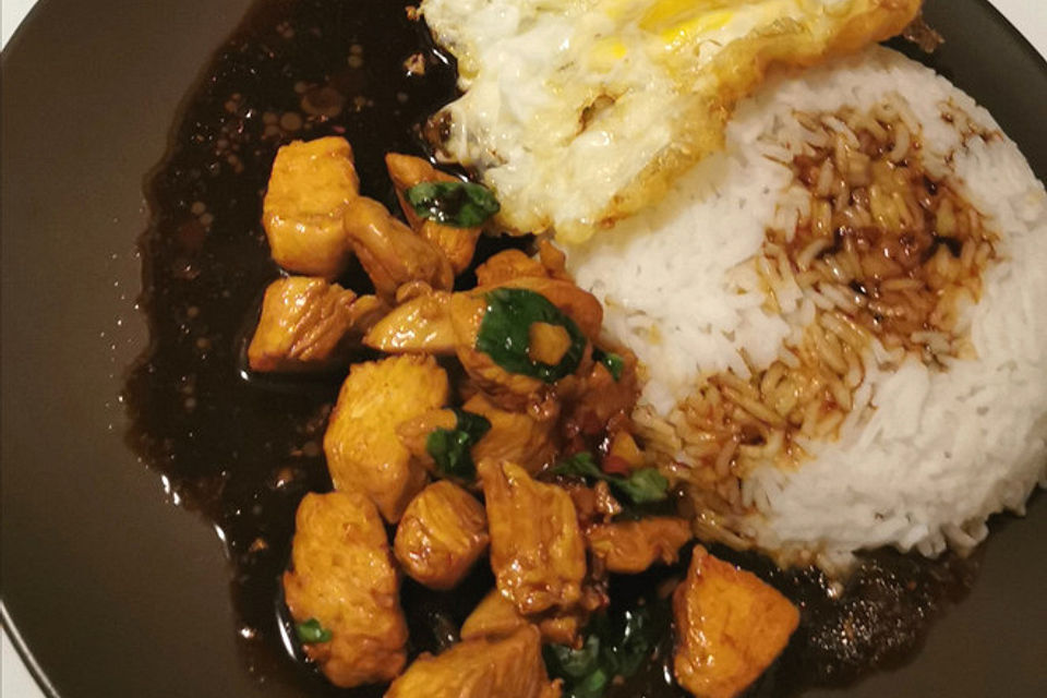 Pad Krapao Gai