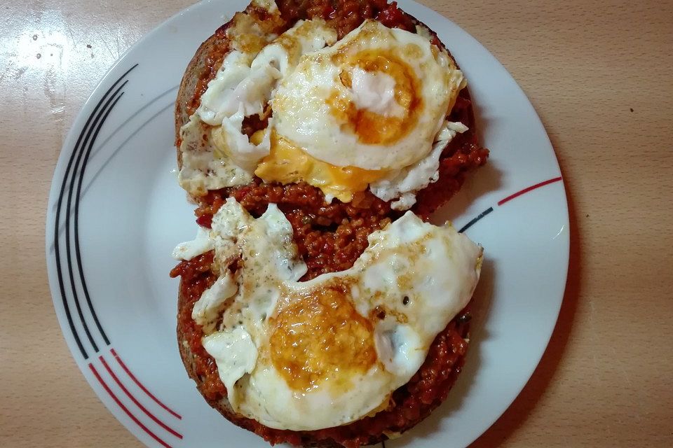 Thüringer Reiterfleisch auf Brot