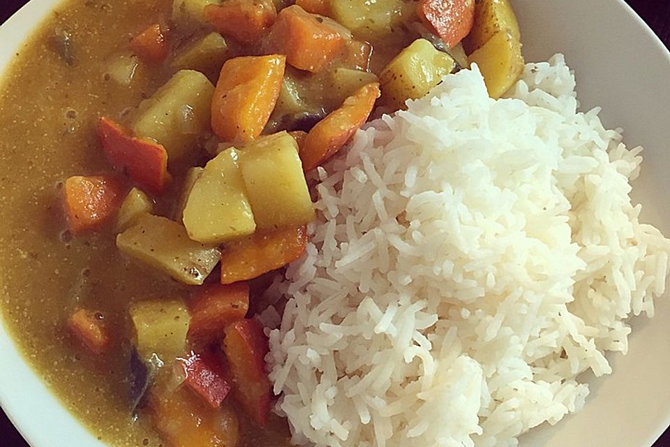 Veganes Kürbiscurry mit Reis