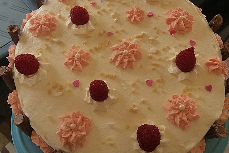 Himbeer-Amicelli-Torte