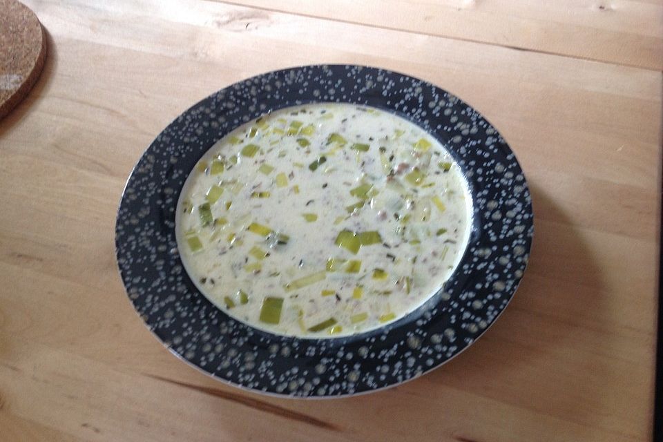 Hack-Käse-Porree-Suppe