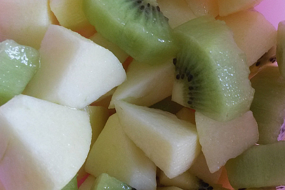 Apfel-Kiwi-Salat