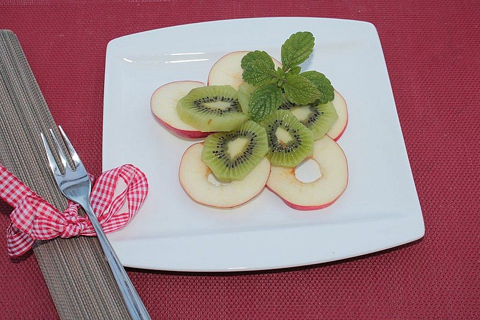 Apfel-Kiwi-Salat