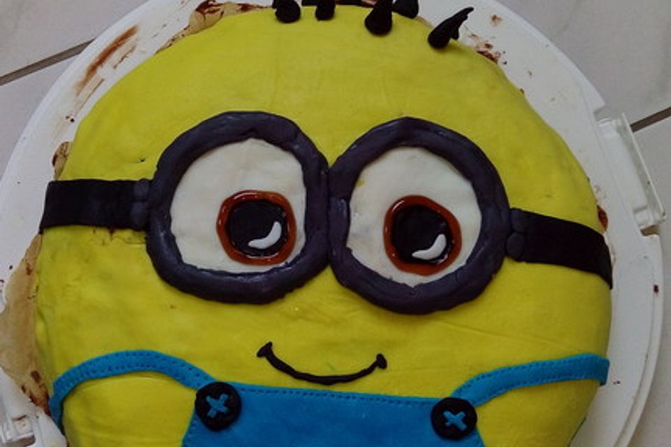 Minion Torte