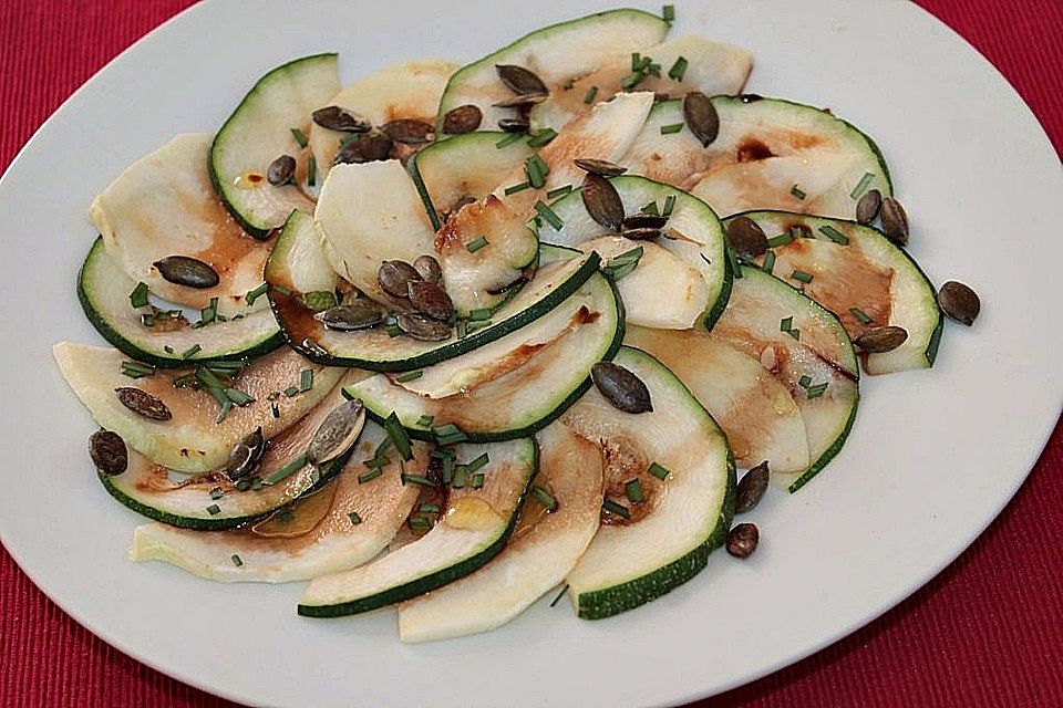 Zucchini-Kohlrabi-Carpaccio