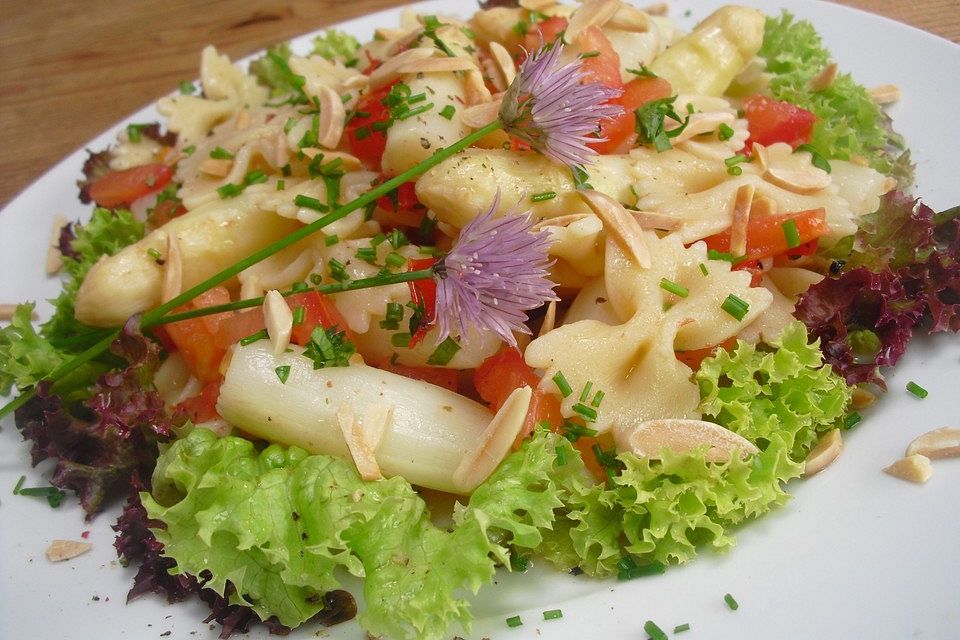 Nudel-Spargelsalat